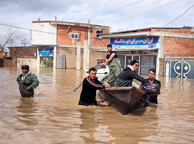 وزیر کشور: مردم سیلزده گلستان نگران امداد رسانی نباشند