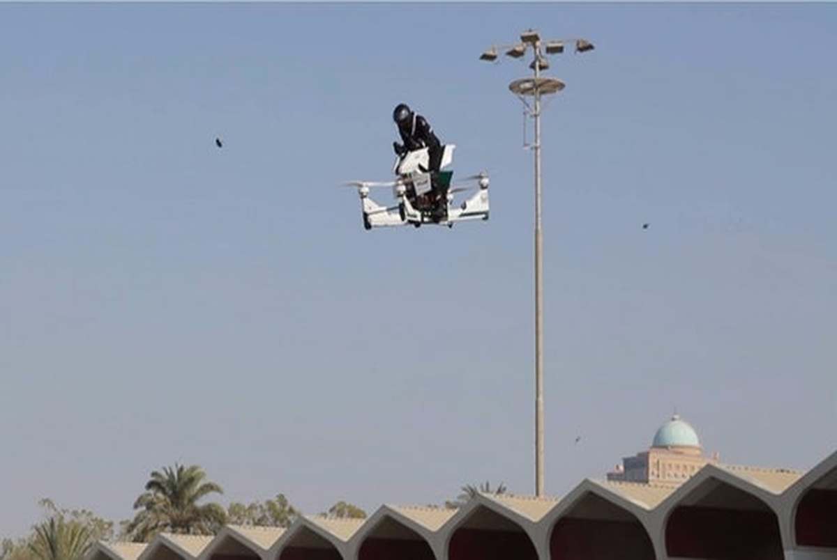 موتورسیکلت های پرنده در آسمان دبی! + تصاویر
