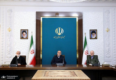 گزارش بانک مرکزی از اقدامات معیشتی و تحولات بازار ارز در جلسه سران قوا