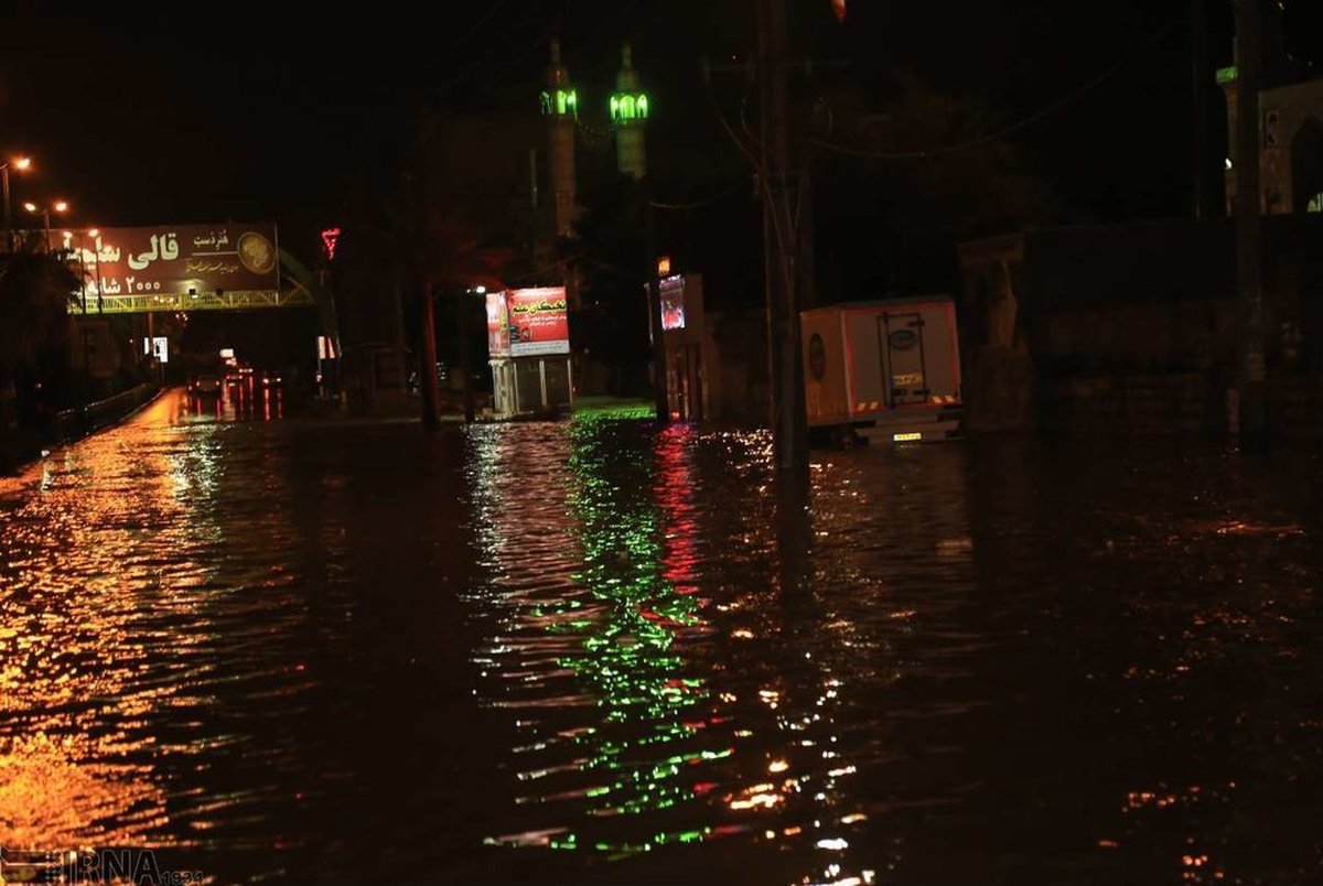 خیابان های بندرعباس زیر آب رفت + تصاویر