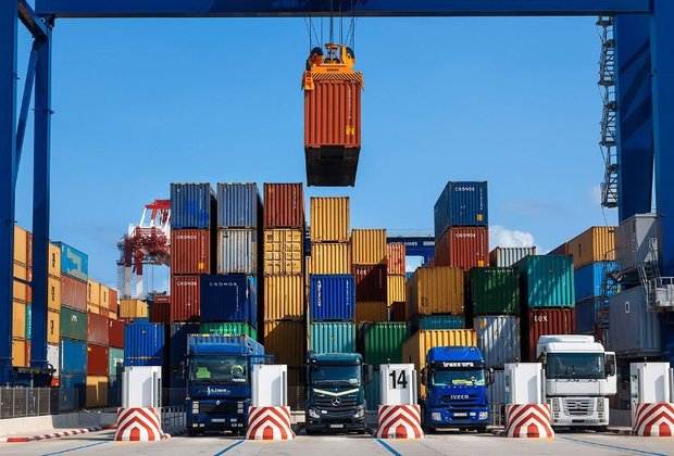 وزن کالاهای صادراتی از یزد 38 درصد افزایش یافت