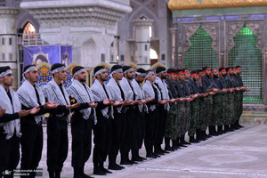اجرای گروه سرود تیپ سوم امام حسین (ع) یگان ویژه فراجا در حرم مطهر امام خمینی(س)