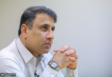 سعیدی نماینده سابق چابهار: بسیاری از مسئولین و نمایندگان مجلس بدون فیلترشکن در توئیتر، اینستاگرام و تلگرام فعال هستند/ فیلترینگ نگرانی‌ها را در حوزه امنیت هم زیاد کرده‌/شاید اگر دولت لایحه حجاب را ابلاغ می‌کرد، انسجامی که در جنگ ۱۲ روزه داشتیم، وجود نداشت