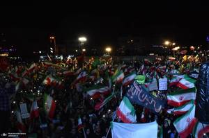 پنجاه و هشتمین اجتماع پر شور مردم در میدان انقلاب