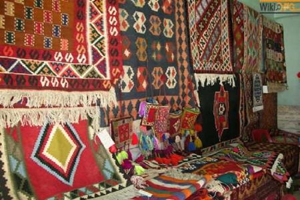 نمایشگاه صنایع دستی و سوغات محلی در یاسوج گشایش یافت