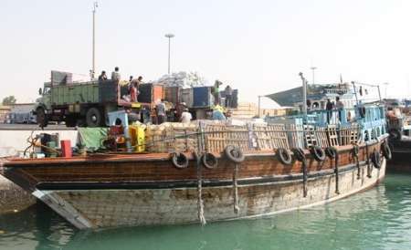 350 تن مواد غذایی از بندر دیر بوشهر به قطر ارسال شد