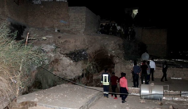 خسارت به سه واحد مسکونی در اهواز در اثر ریزش کوه