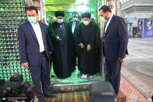 تجدید میثاق رئیس جمهور و اعضای دولت با آرمان های حضرت امام (س)