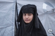 عروس داعش حق بازگشت به انگلیس را ندارد + عکس