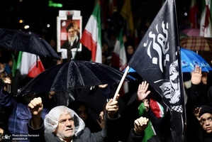 پنجاهمین شب اجتماع پر شور مردم در میدان نماز