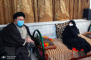 حضور سید حسن خمینی در بیت مرحوم آیت الله نظری خادم الشریعه(ره)