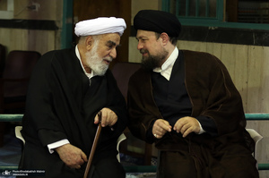 مراسم تشییع آیت الله حسن صانعی (ره) از حسینیه جماران - 2