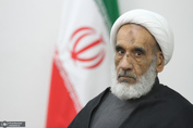 آیت‌الله احمد بهشتی، عضو مجلس خبرگان رهبری: دولت در کار و وظیفه خود موفق بوده است/ تریبون‌دارها به مردم امیدواری دهند/ با اعتماد به حضور مردم در میدان‌ها و شعارهای آنها می‌توانیم در برابر دنیا صحبت کنیم