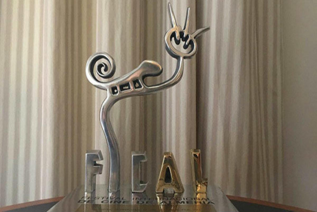 «روتوش» جایزه بهترین فیلمنامه جشنواره آلمریا را کسب کرد