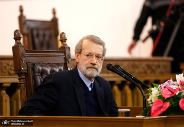 لاریجانی هشدار داد: ایران، ارتش آمریکا را در لیست تروریسم قرار می‌دهد

