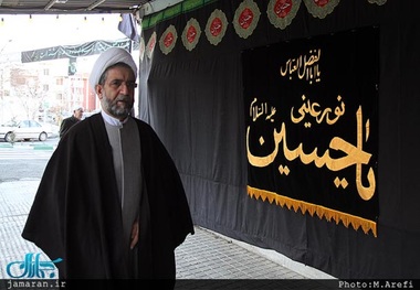 هادی قابل: وقتی که پای امتحان به میان آید، دینداران واقعی بسیار اندک می شوند/ باید دید ما تا کجا پای کار حسین(ع) هستیم؟