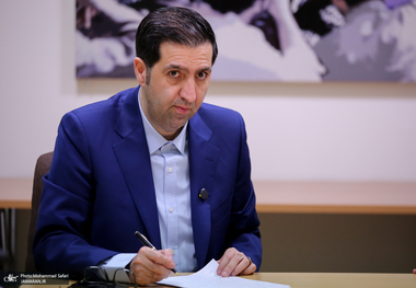 تئوری هیچ‌کاره‌بودن رئیس‌جمهور اشتباه است