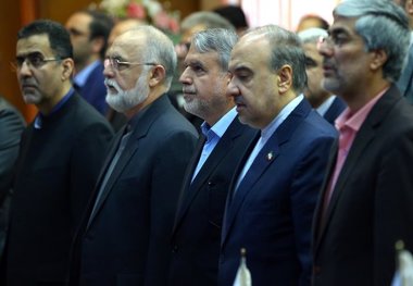 سلطانی‌فر: ورزشکاران باید شرایط سخت اقتصادی را تحمل کنند
