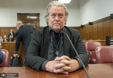 استیو بنن به ترامپ: درگیری با ایران احمقانه است، به اوضاع مینیاپولیس برس