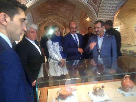 وزیر فرهنگ جمهوری آذربایجان از مجموعه شیخ صفی الدین اردبیلی بازدید کرد