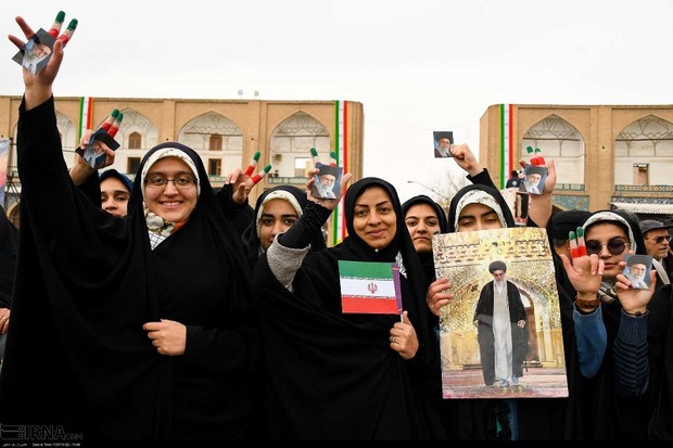 حضور زنان در راهپیمایی 22 بهمن چشمگیر بود