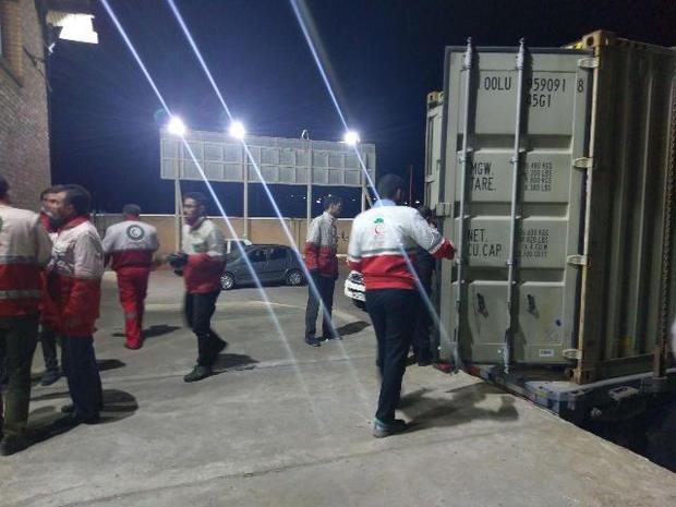 محموله هلال احمر همدان با 64 کامیون به مناطق آسیب دیده کرمانشاه ارسال شد