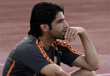 مدافع پیشین استقلال: منصوریان برای فصل آینده نیاز به هافبک بازی ساز دارد
