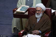 آیت‌الله معلمی، عضو مجلس خبرگان رهبری:  «علی‌الاصول نظر دیگری داشتند، اما پیشنهاد رئیس‌جمهور را پذیرفتند»، معنایش این نیست که رد کرده باشند/ عده‌ای افراطیون کارشکنی می‌کنند که نادرست است/ مذاکره‌کنندگان باید هوشیار باشند/ نباید صف واحد را شکست