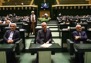 مدنی زاده وزیر اقتصاد شد + سوابق