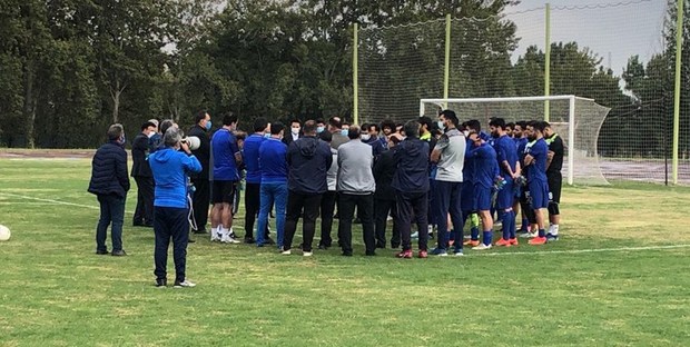 غیبت محمد نادری در تمرین استقلال