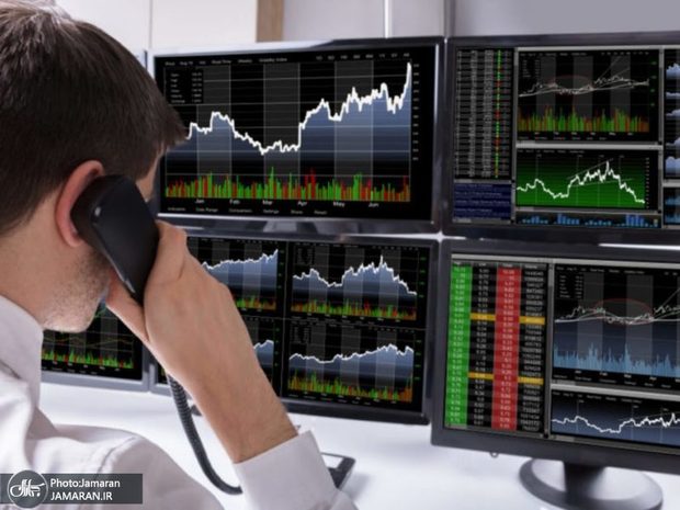 کارشناسان بازار سرمایه : مسئولان از ریسک نترسند، برای نجات سرمایه‌ های مردم از سقوط هیجانی، بازار سرمایه باید موقتا تعطیل شود