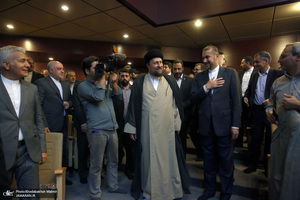 تجدید میثاق وزیر ، معاونان ومسئولان وزارت خارجه با آرمان های حضرت امام (س)