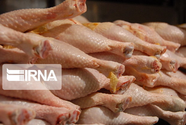 رئیس صنعت تهران: علت گرانی نرخ مرغ را از جهاد جویا شوید