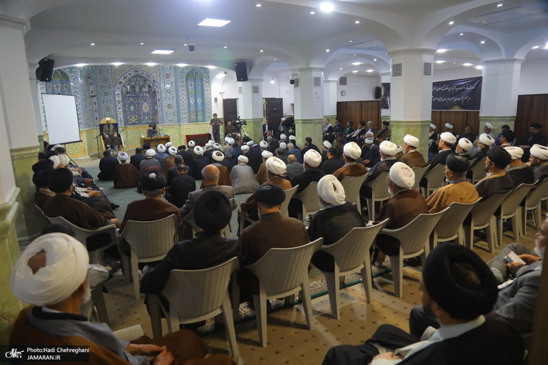 مراسم شب سالگرد شهادت امام صادق(ع) و بزرگداشت رهبر شهید انقلاب از سوی سید حسن خمینی