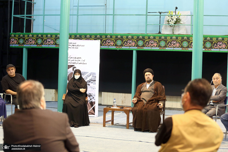 نشست صمیمانه دست اندر کاران و عوامل فیلم مستند «احمد» با سید حسن خمینی