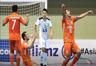 از انحلال تا قهرمانی در آسیا و تقدیم جام به زلزله زدگان ورزقان/ حسن زاده: به جای حفظ پتانسیل ها در حال نابودی آنها هستیم!