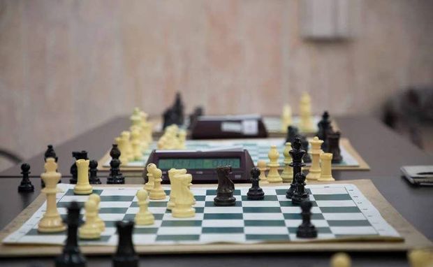 نبرد شطرنجبازان ایرانی با شطرنجبازان آذربایجانی و ارمنستانی برای صدرنشینی جام کاسپین