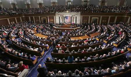 مجلس آمریکا دو لایحه مجازات های مهاجرتی ترامپ را تصویب کرد