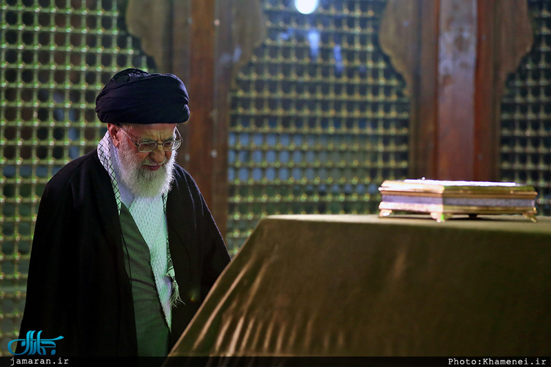 حضور رهبر معظم انقلاب در مرقد مطهر امام راحل و گلزار شهدای بهشت زهرا