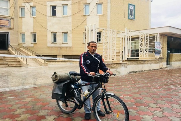 دوچرخه سوار آملی با پیام صلح و دوستی وارد قزوین شد