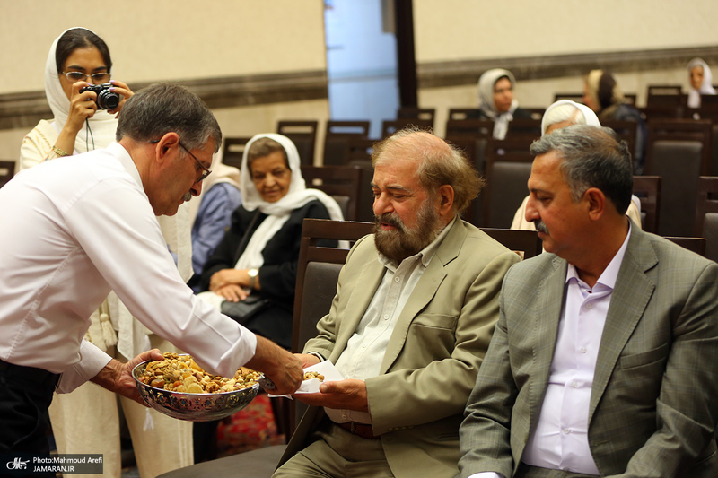مراسم بزرگداشت امام خمینی (س) در آدریان زرتشتیان