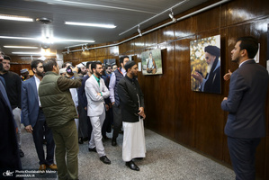 بازدید جمعی از شرکت کنندگان سی وششمین دوره مسابقات بین المللی قرآن کریم از جماران‎