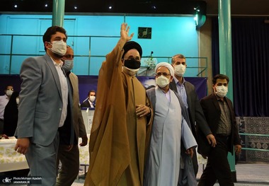 حضوری «آرام» و یک «توئیت» معنادار؛ روایت جماران از حضور خاتمی در انتخابات 1400