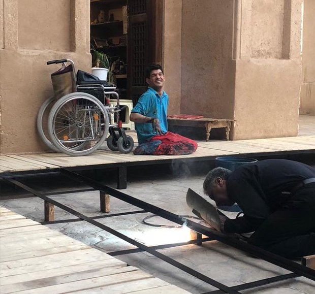 شادی نوجوان معلول یزدی پس  از مناسب سازی یک محله برای تردد معلولان