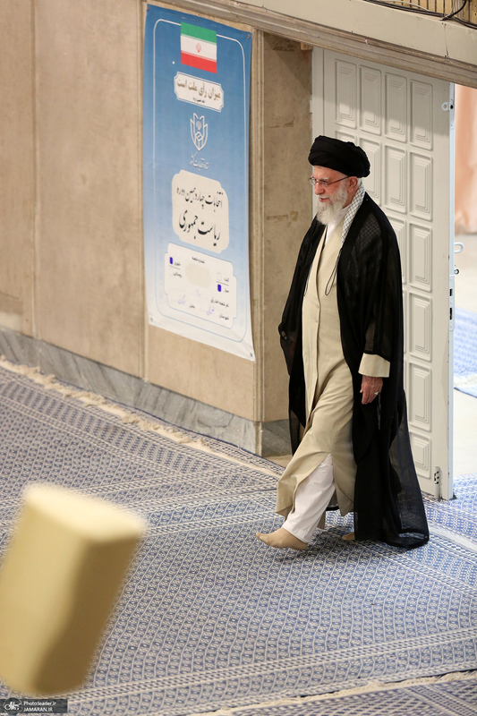 حضور رهبر معظم انقلاب اسلامی در انتخابات ریاست جمهوری چهاردهم