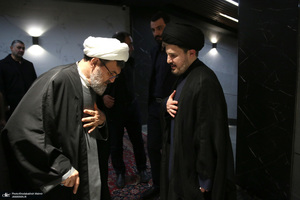 حضور سید حسن خمینی در منزل آیت الله امام جمارانی