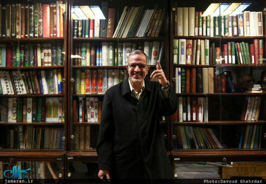 مسجدجامعی: نگذاریم چراغ کتابفروشی‌ها خاموش شود