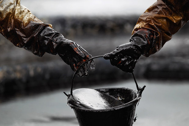 سرنخ های جدید پرونده فروش نفت توسط نیروی انتظامی