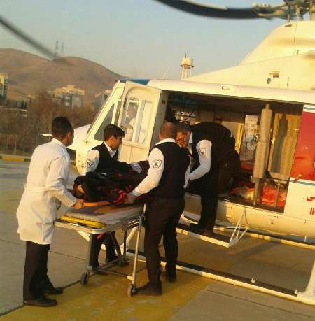 انتقال بیمار ویژه با امداد هوایی در حاشیه کرج - چالوس