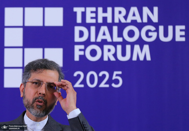 معاون وزیر خارجه: اگر آمریکا حق ایران برای فعالیت صلح‌آمیز هسته‌ای را بپذیرد و تضمین عینی برای رفع تحریم‌ها ارائه دهد، فکر می‌کنیم توافق بسیار نزدیک است 